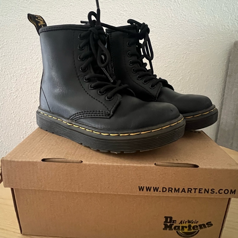 Dr. Martens Kids Black Lace-Up Boots